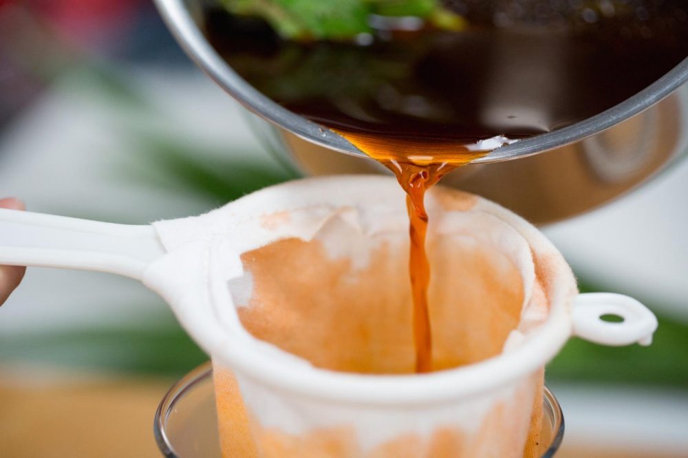 https://muggo.co/wp-content/uploads/2022/05/thai-tea-recipe.jpg